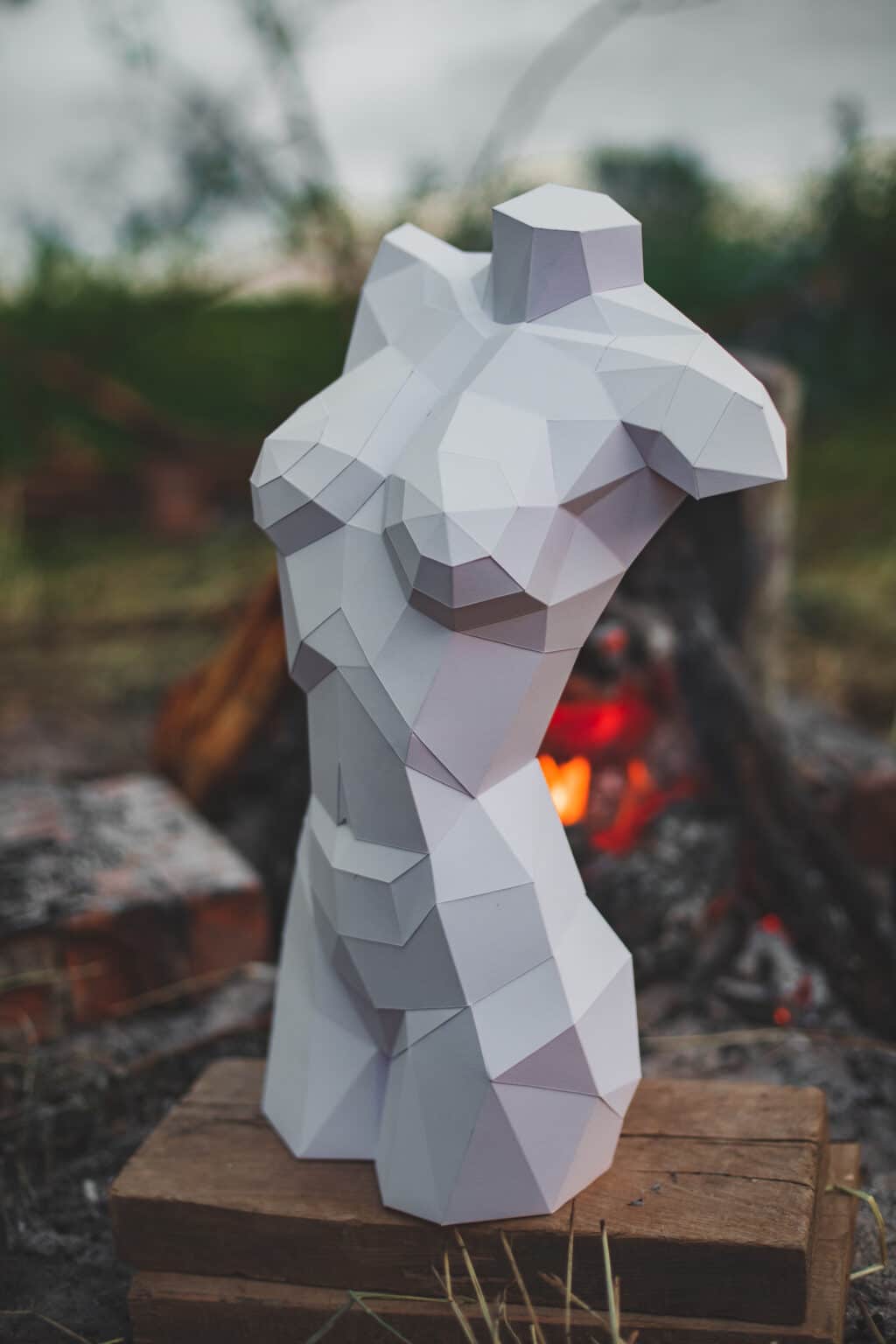 Papercraft bust of a woman in 3D origami