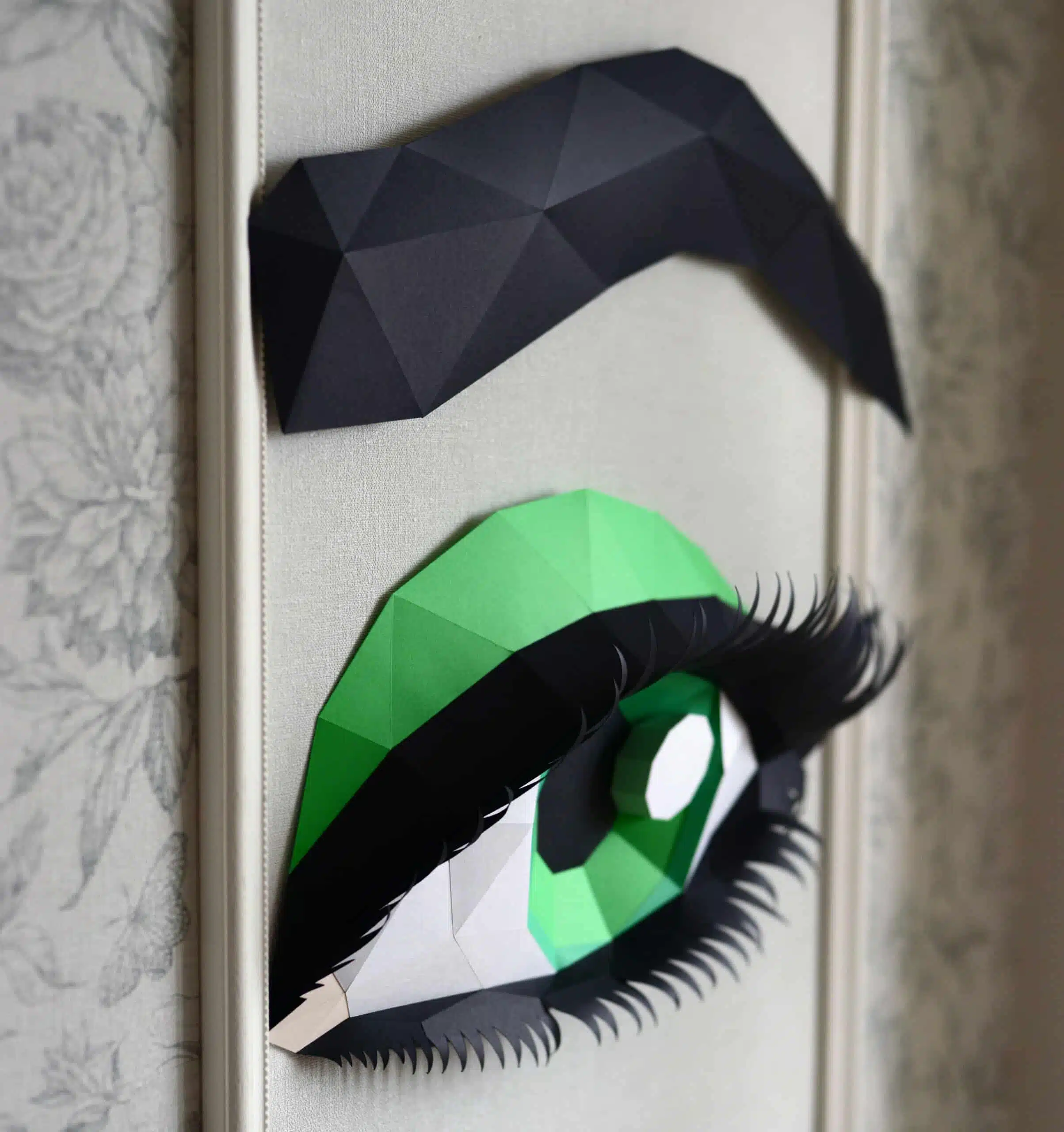 Papercraft d'œil smokey en origami 3D, vue 7