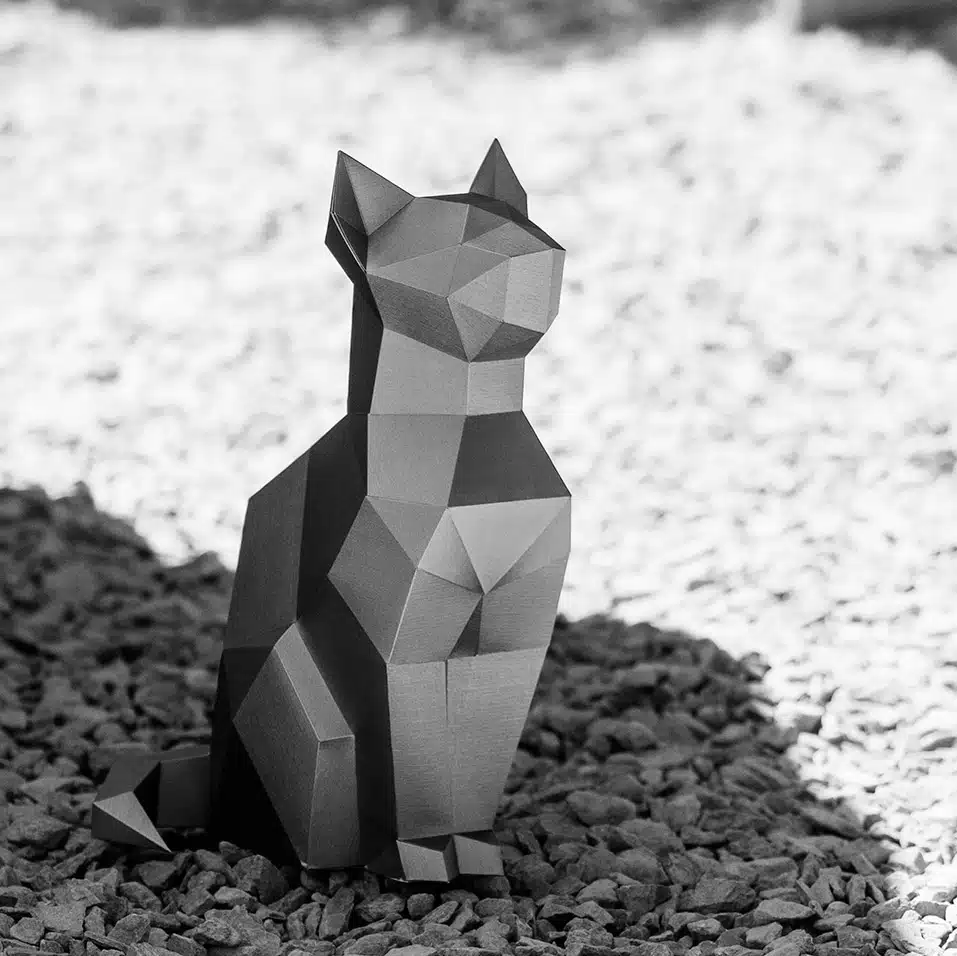 Zittende kat in 3D-origami papercraft, weergave 8