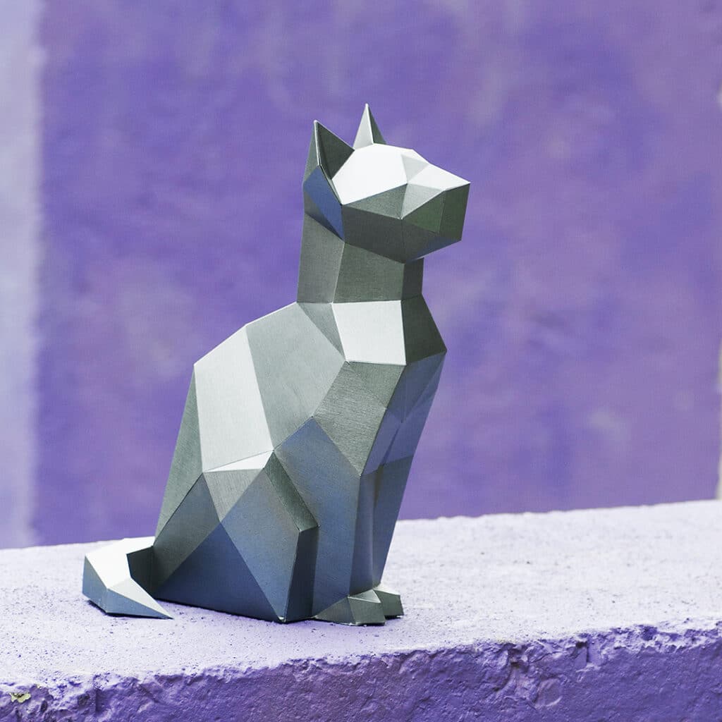 Papercraft de gato sentado en origami 3D