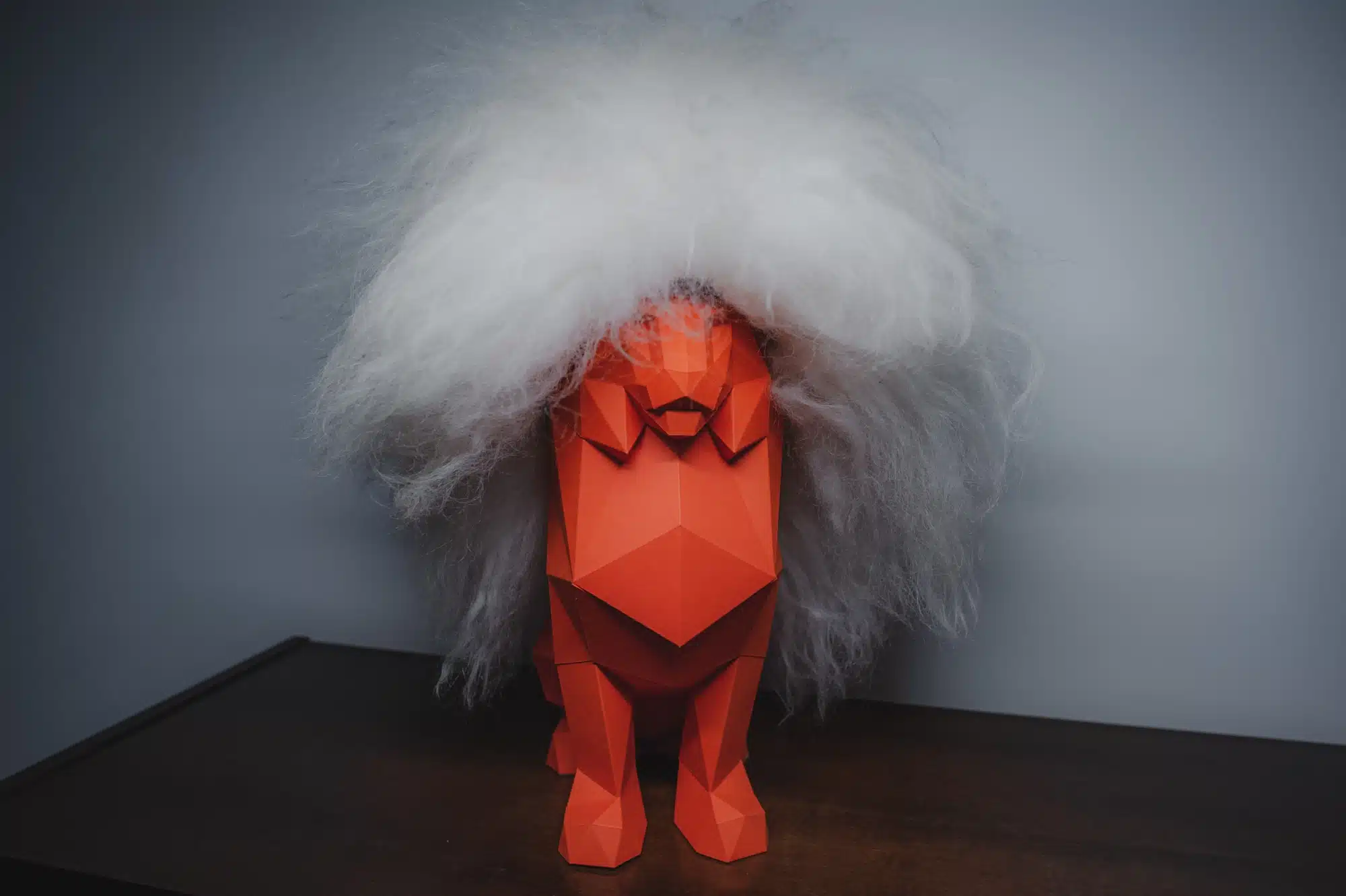 Zittende papieren leeuw in 3D origami, weergave 5
