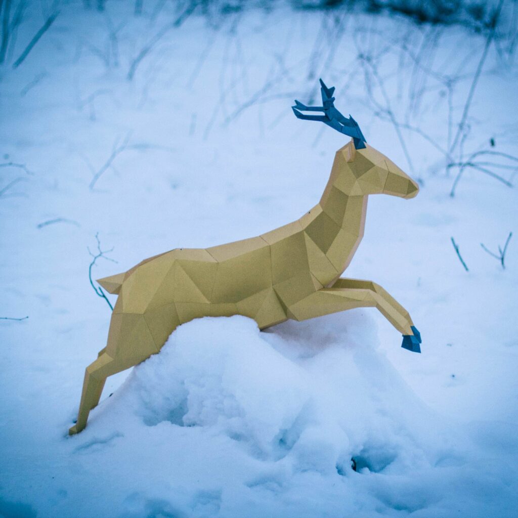 Papercraft de cerf volant en origami 3D