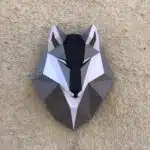 Papercraft tête de loup grise en origami 3D