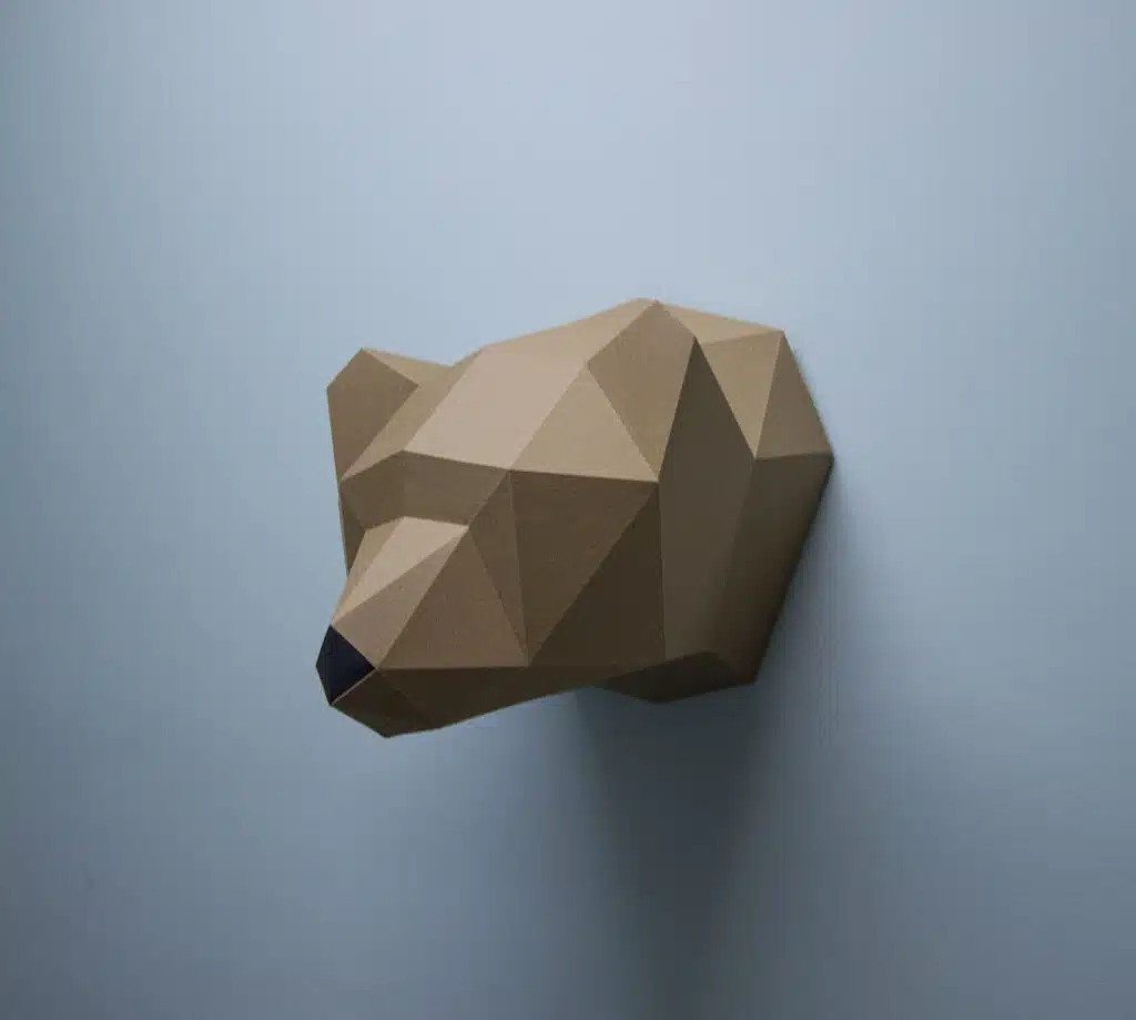 Origami 3D berentrofee met gesloten bek, weergave 3