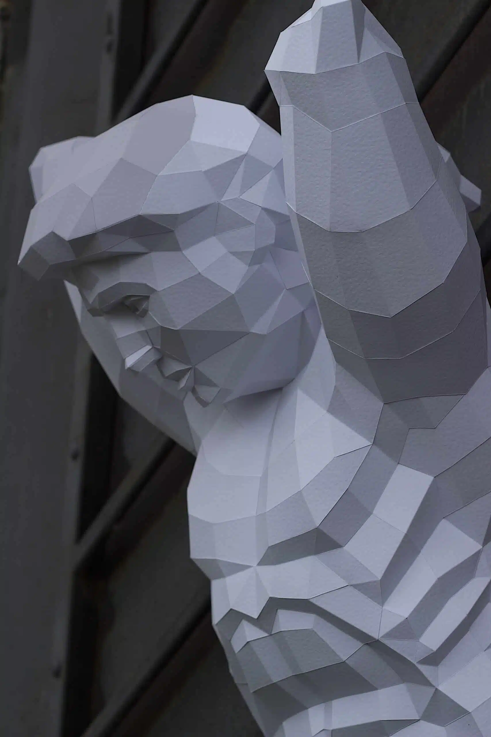 Papercraft d'Atlas en origami 3D, vue 7