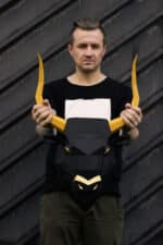 Papercraft eines Stiers auf einem Schild in Origami 3D