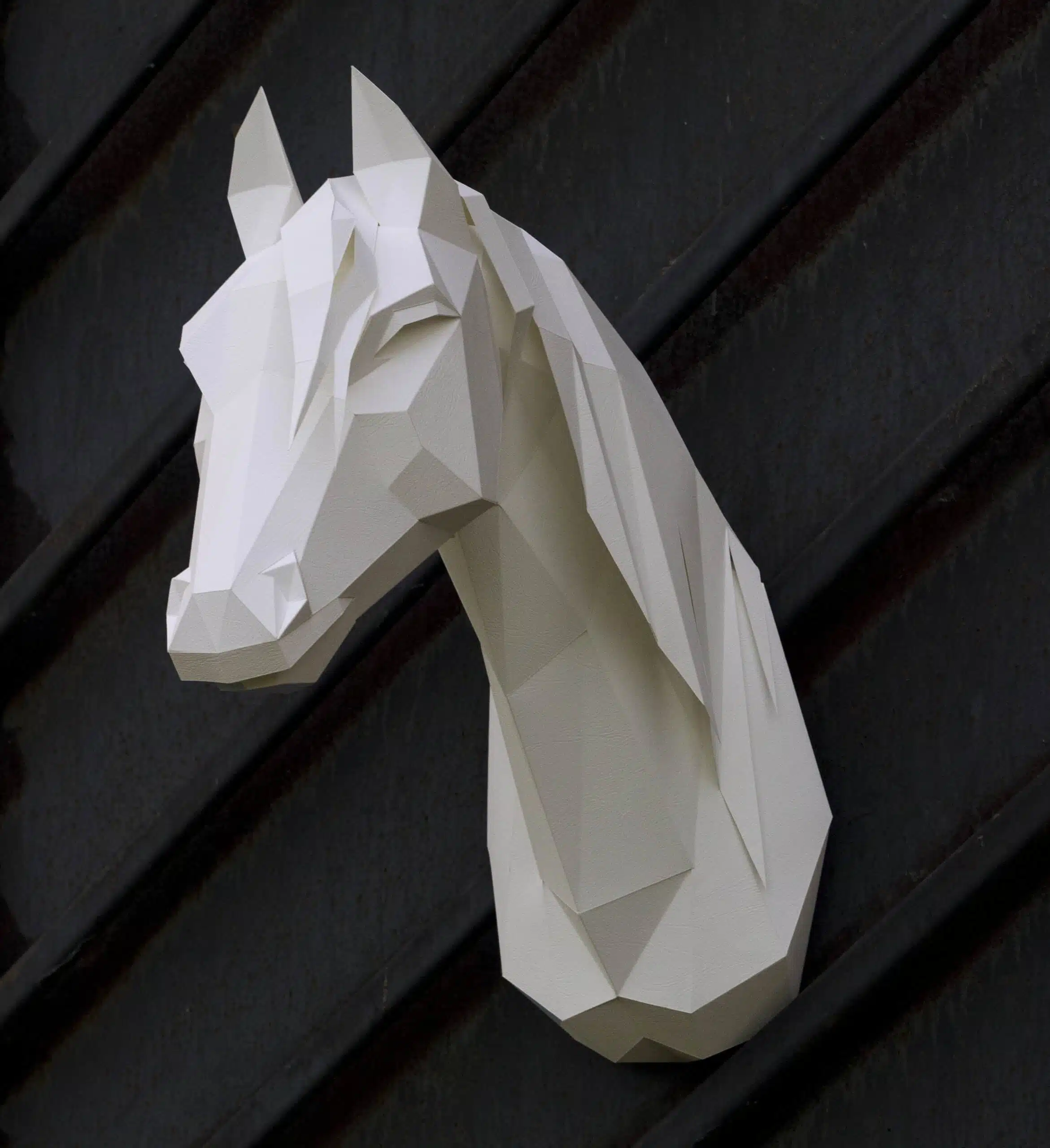 Papercraft tête de cheval arabe en origami 3D, vue 4