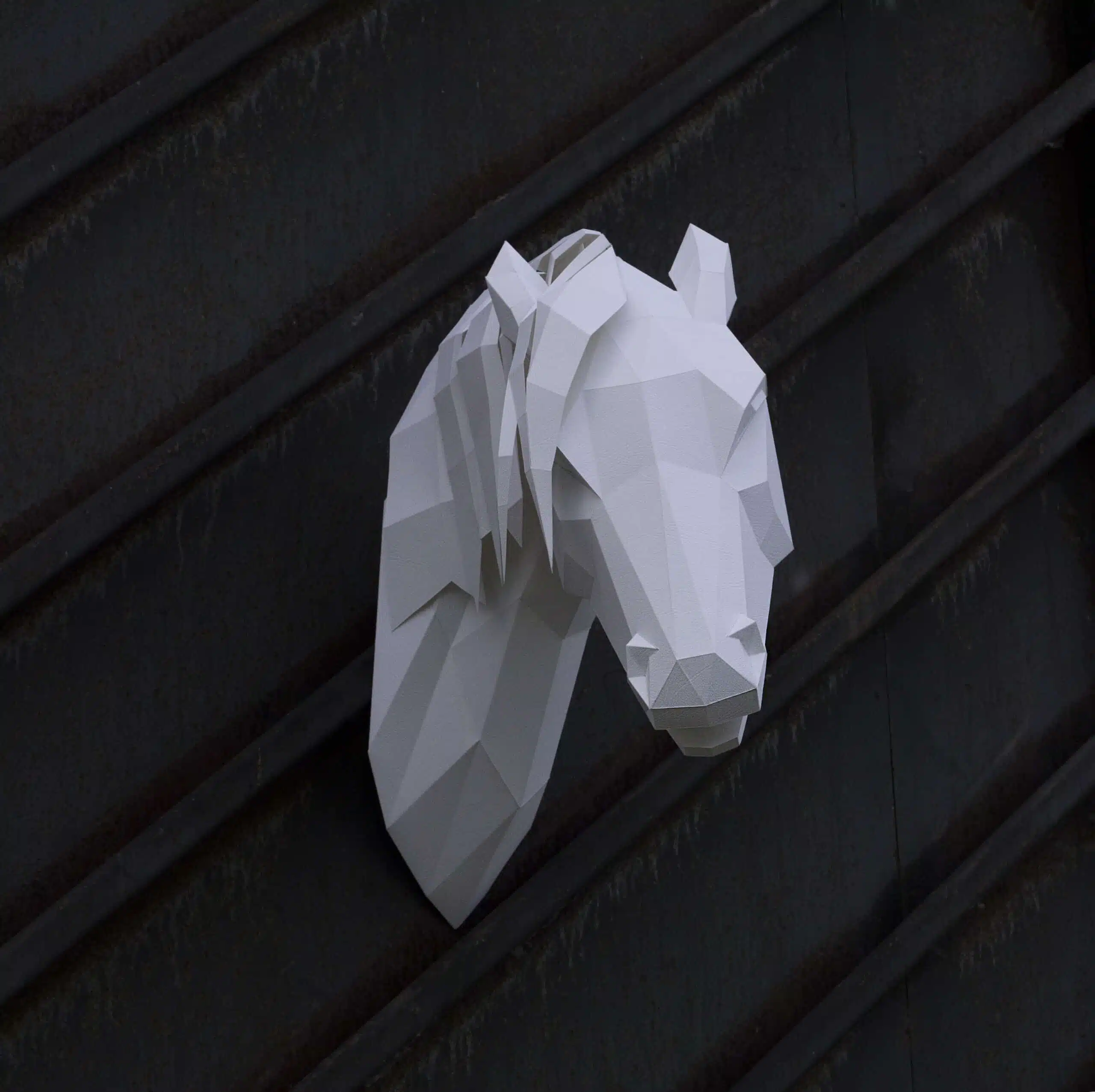 Papercraft tête de cheval arabe épurée en origami 3D, vue 5