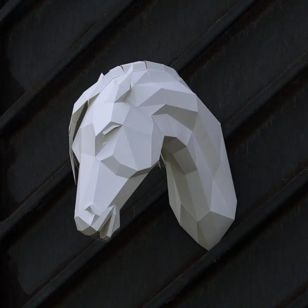 Schlichter arabischer Pferdekopf als 3D-Origami-Papercraft