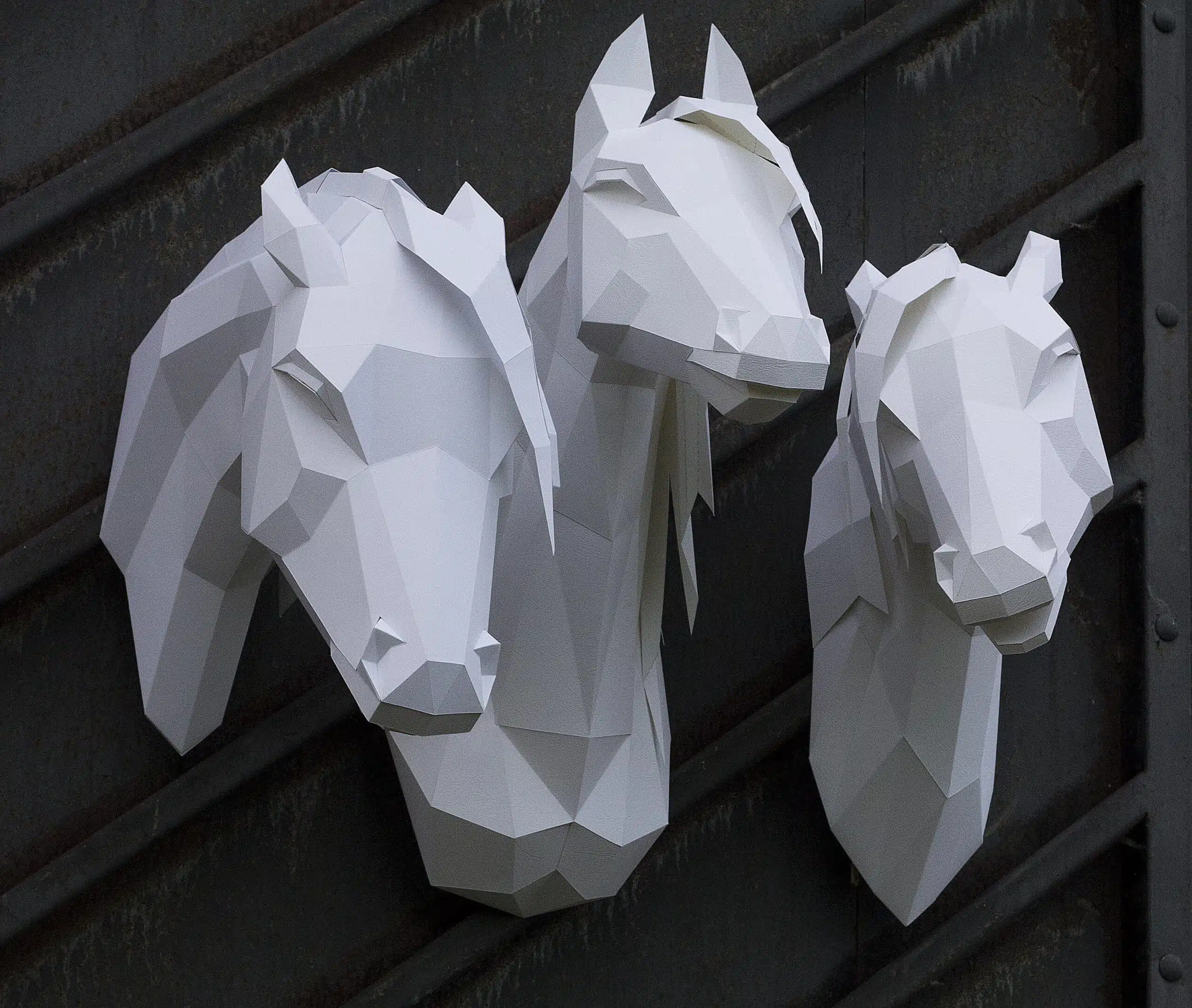 Papercraft de cheval arabe en origami 3D, vue 4