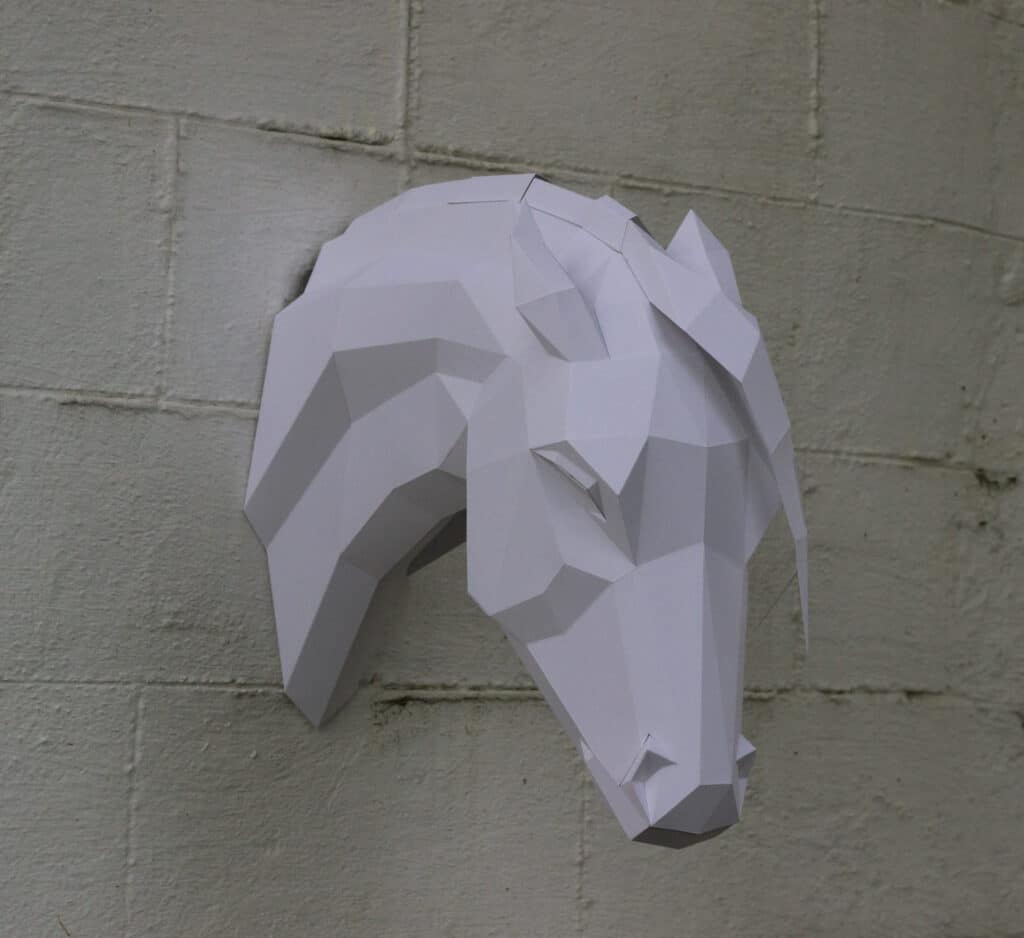 Papercraft de cheval arabe en origami 3D