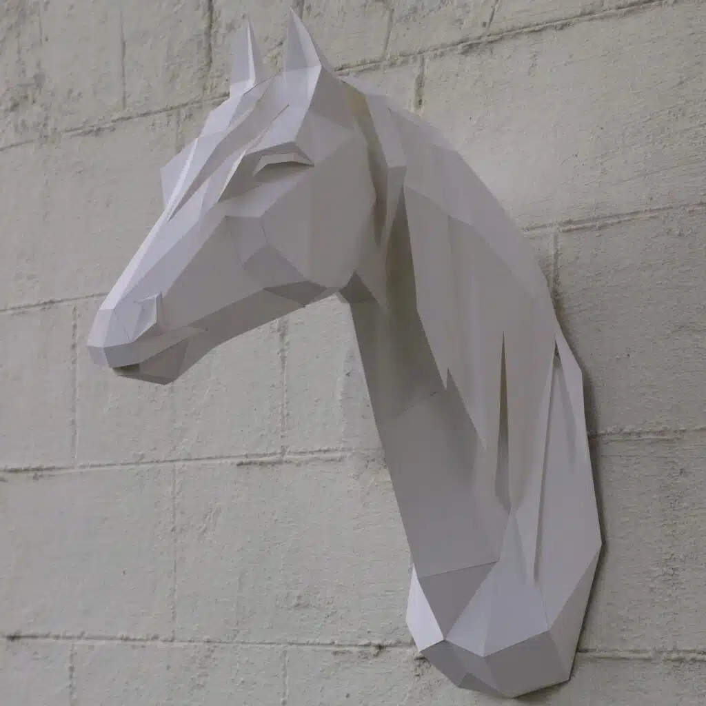 Papercraft de cabeza de caballo árabe en origami 3D