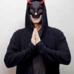 Papercraft di maschera teschio cornuto in origami 3D