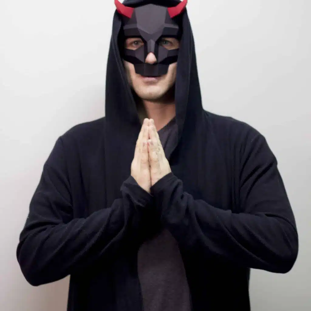 Papercraft Hornschädelmaske in 3D-Origami