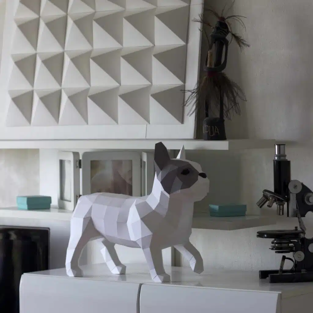 Papercraft di bouledogue francese in origami 3D