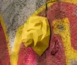 Papercraft cabeza de león amarilla en origami 3D