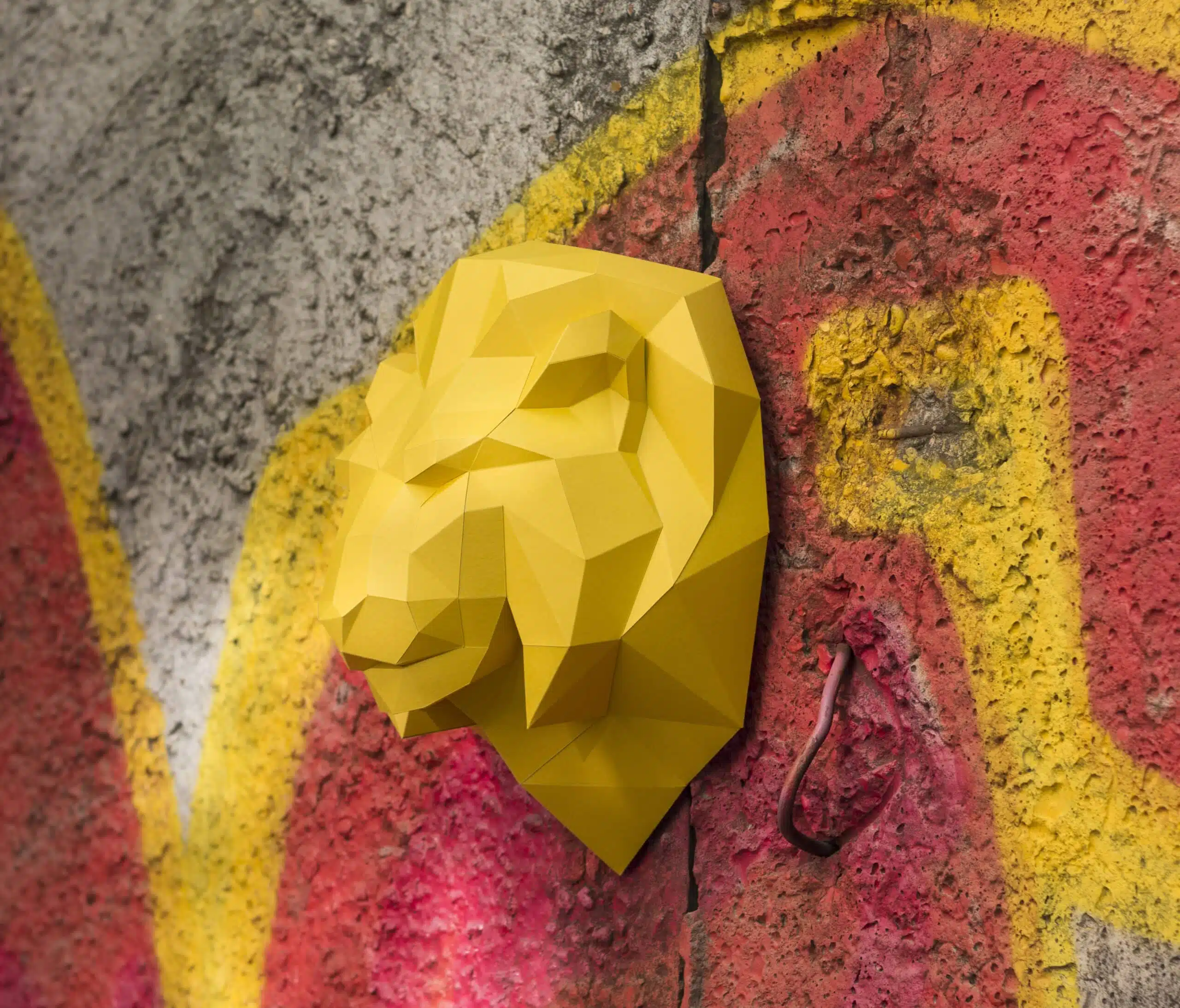 Papercraft cabeza de león en origami 3D, vista 2