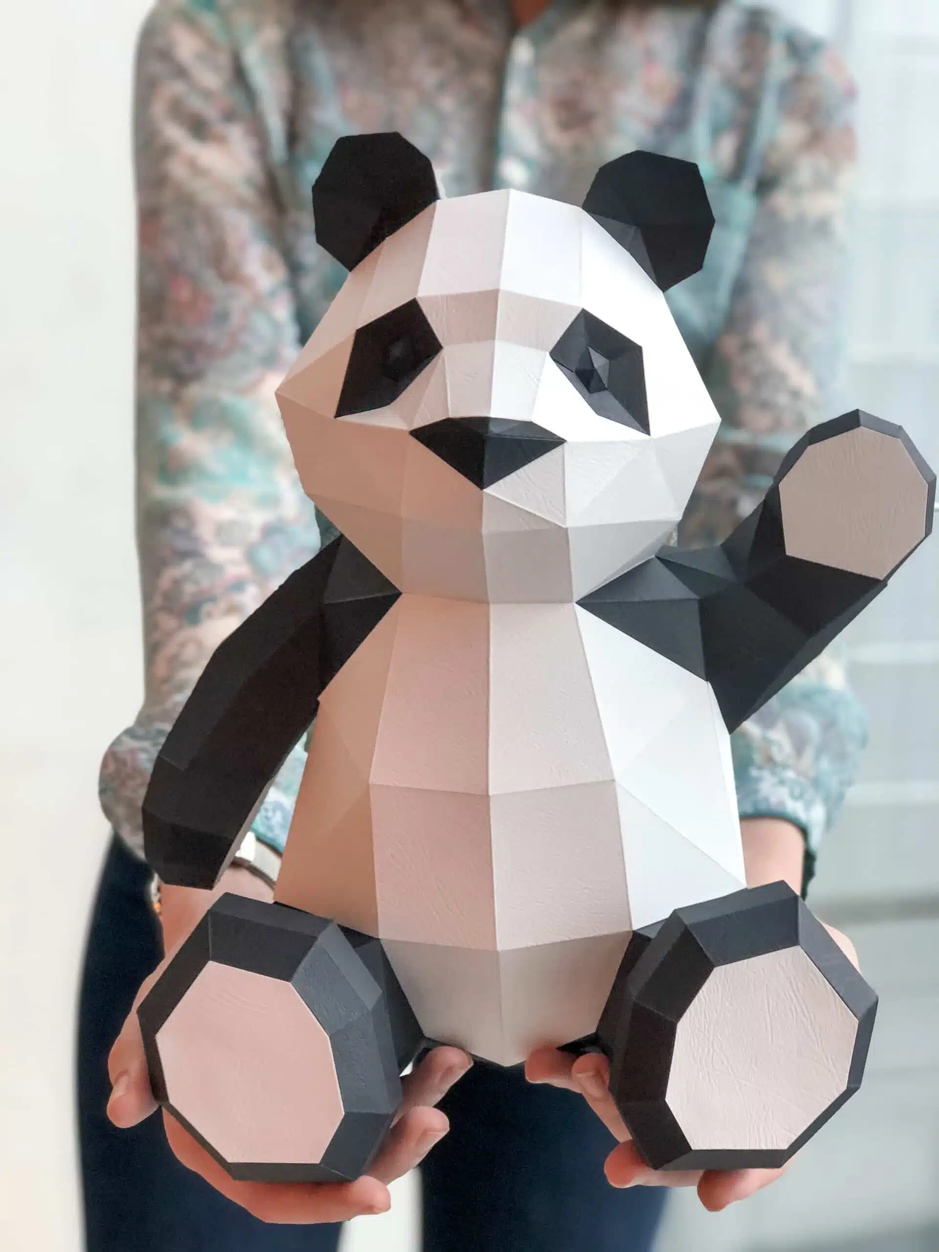 Knuffelige panda papercraft in 3D-origami, weergave 13