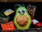 Papercraft de aguacate con corazón en origami 3D