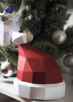Papercraft de chapeau du Père Noël avec barbe en origami 3D