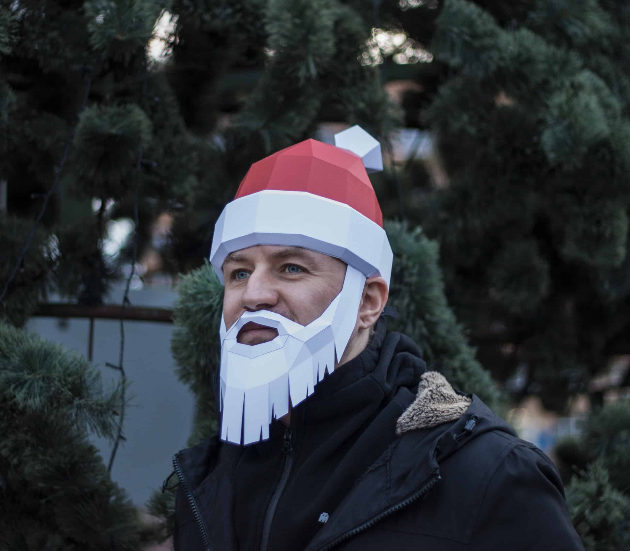 Papercraft santa hat with beard in 3D origami Papercraft santa hat with beard in 3D origami