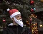 3D-origami kerstmuts met baard van de Kerstman, weergave 5