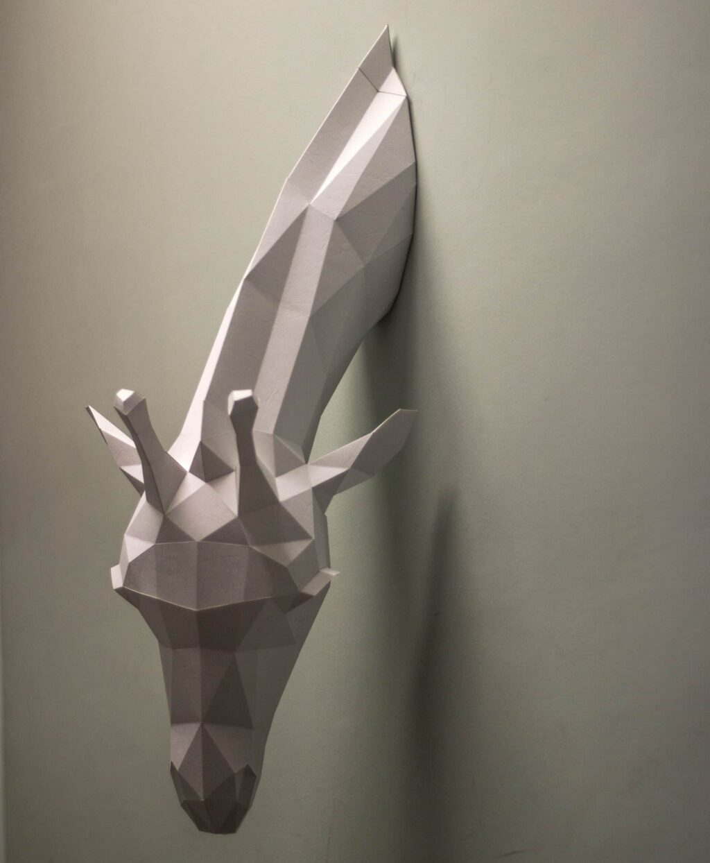 Papercraft de girafa em origami 3D