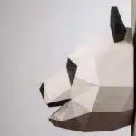 Papercraft cabeça de panda de parede com boca aberta em origami 3D