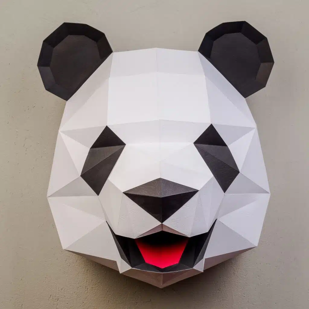 Papercraft Wand-Panda-Kopf mit offenem Maul aus 3D-Origami