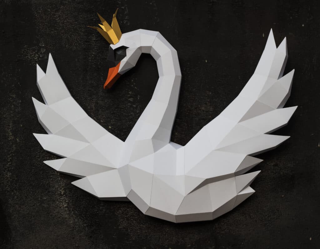Papercraft de cisne com coroa em origami 3D Papercraft de cisne com coroa em origami 3D