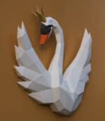 Papercraft de cisne com coroa em origami 3D