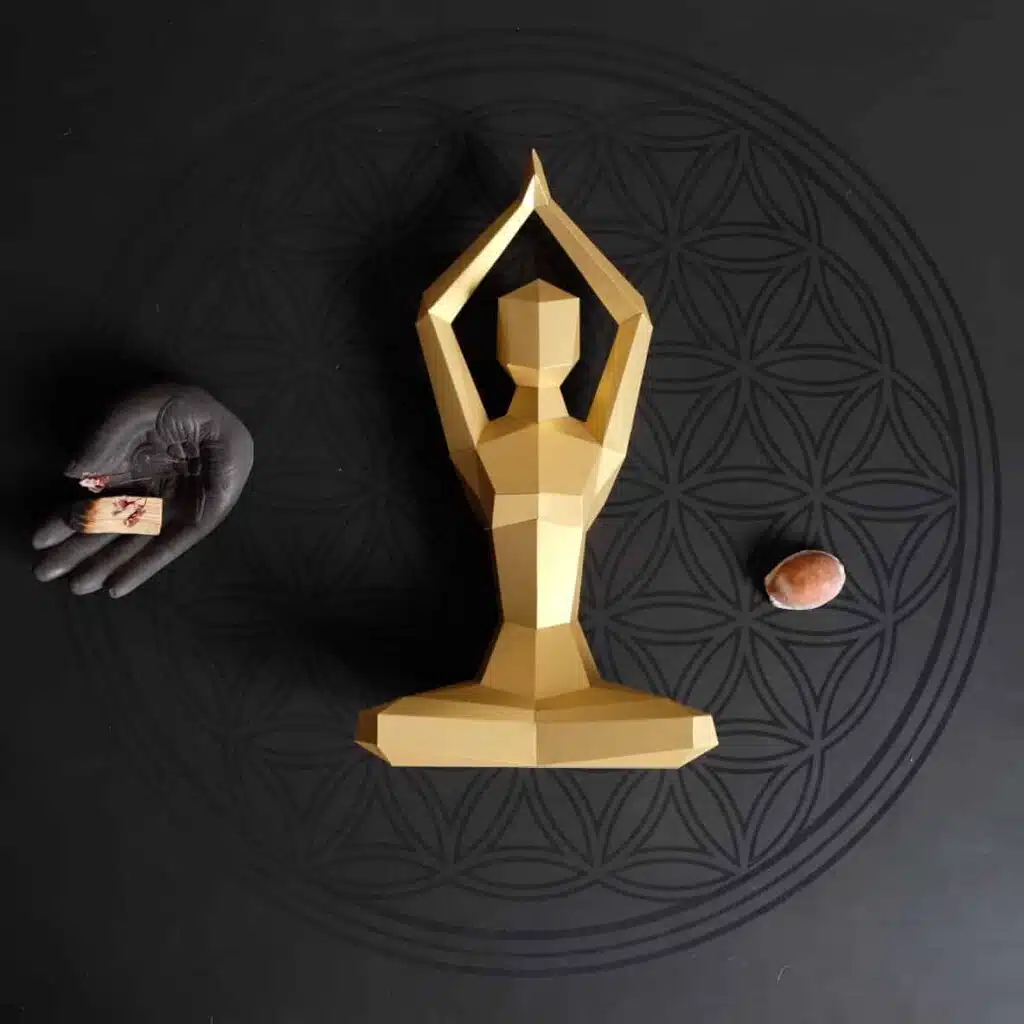 Papercraft de filles en méditation vipasana en origami 3D