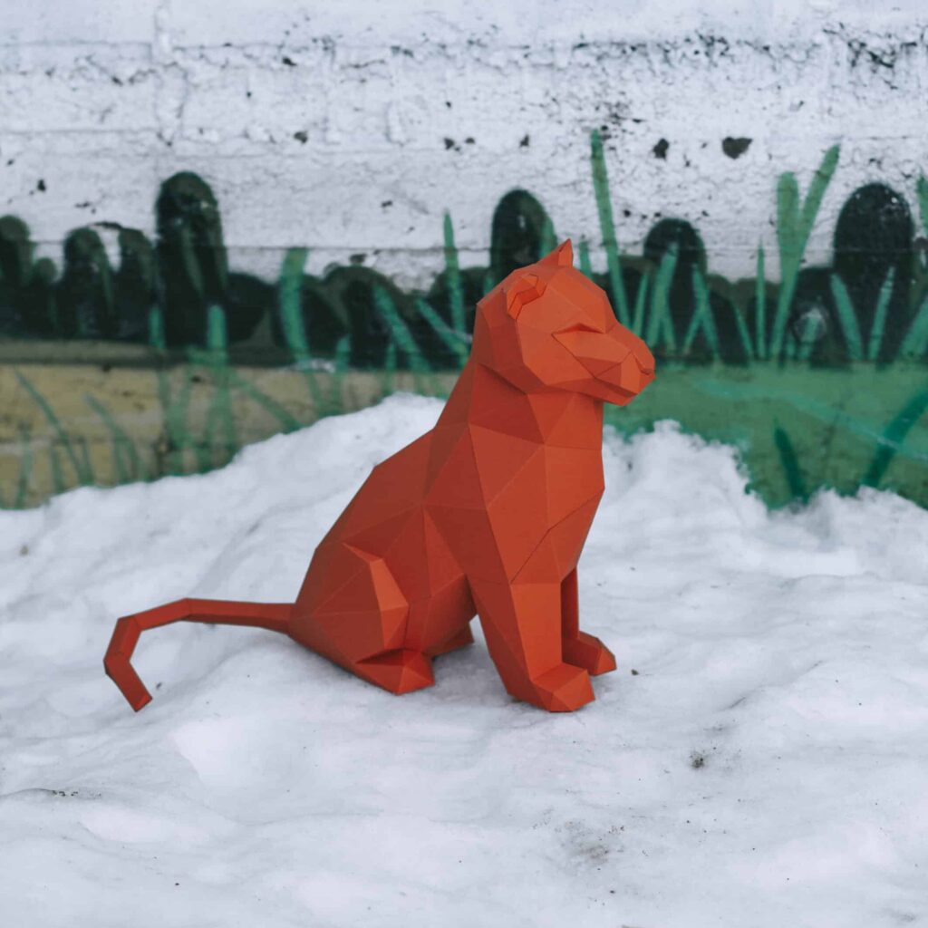 Papercraft of lion or tiger in 3D origami