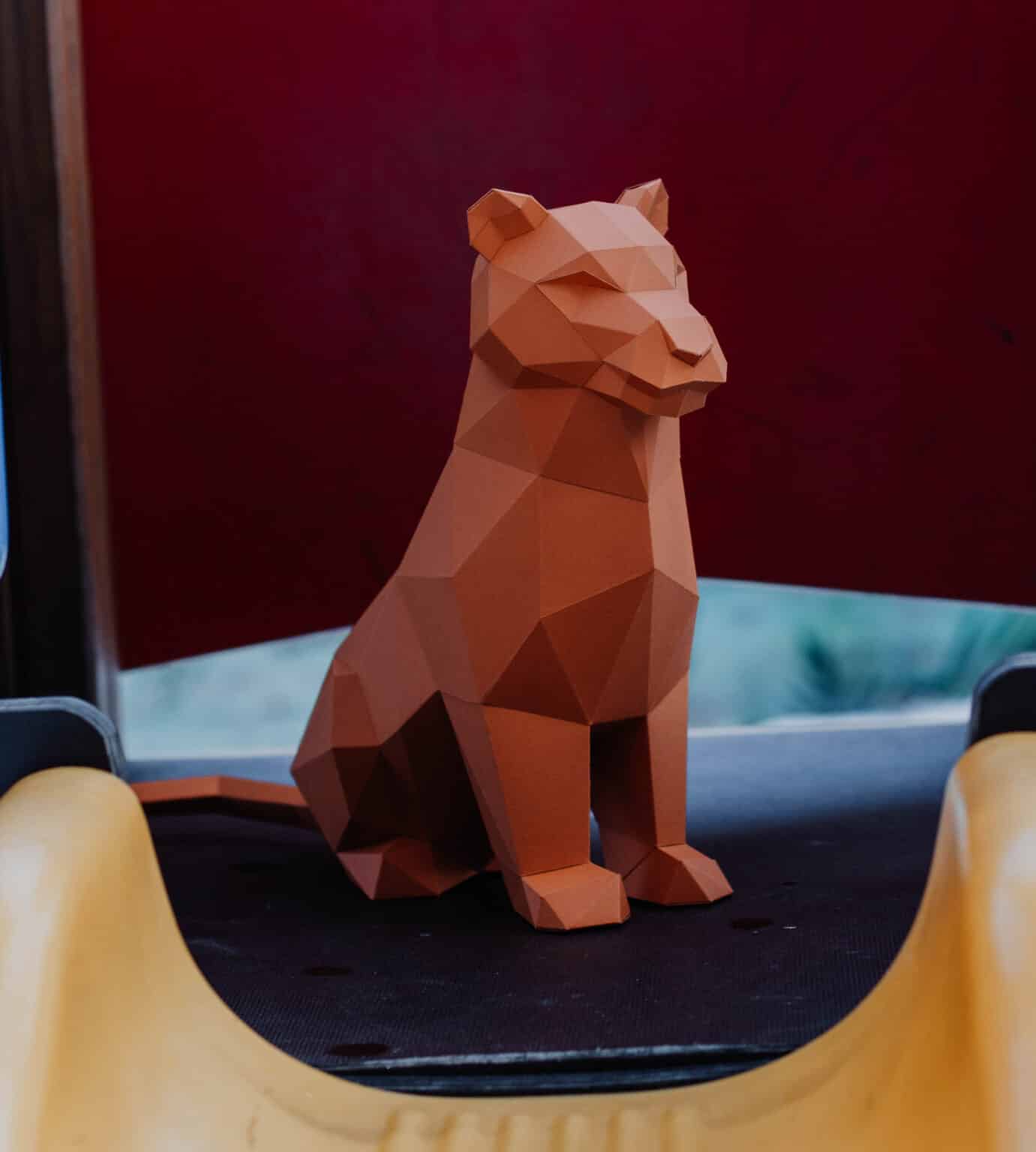 Papercraft von Löwe oder Tiger in 3D-Origami Papercraft von Löwe oder Tiger in 3D-Origami