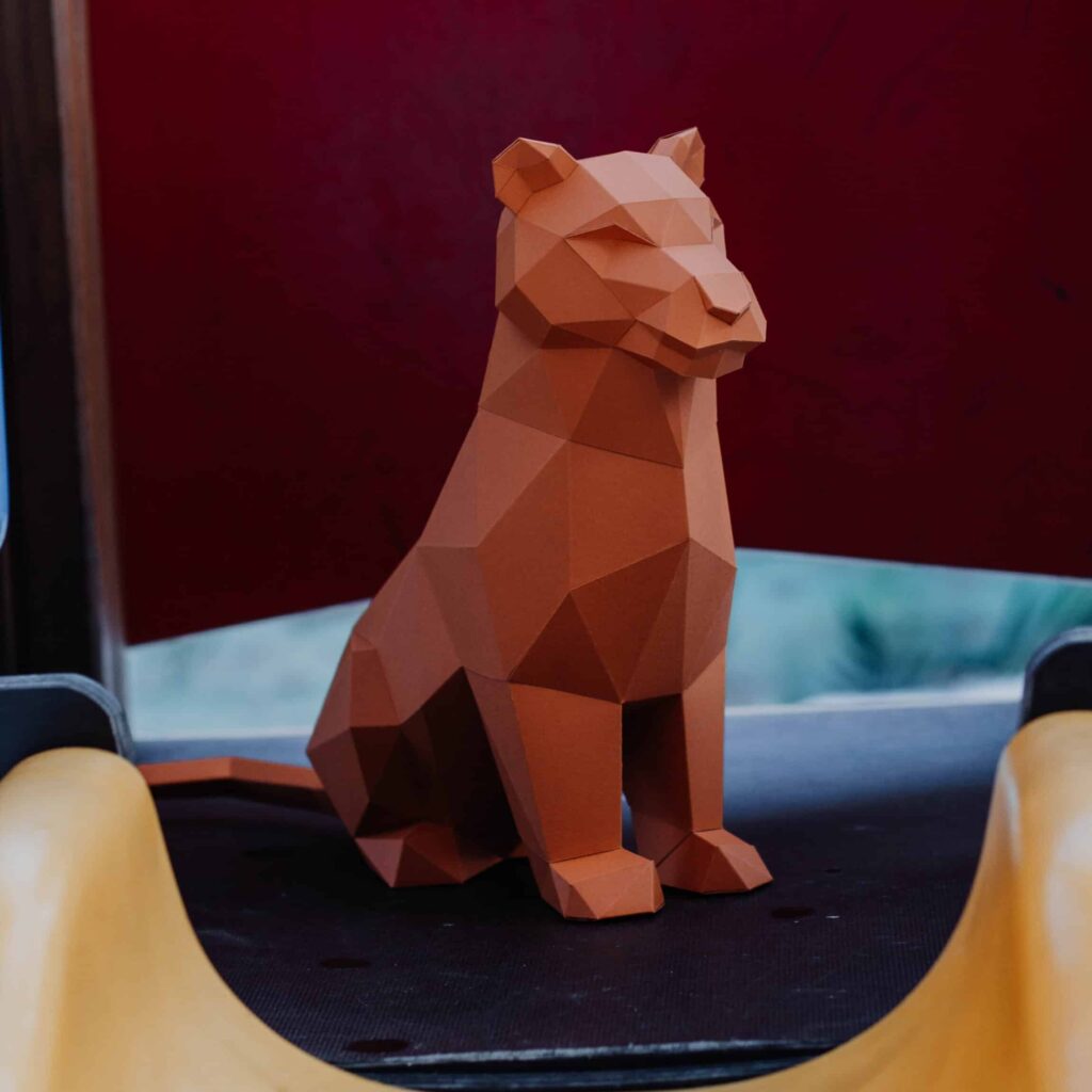 Papercraft of lion or tiger in 3D origami