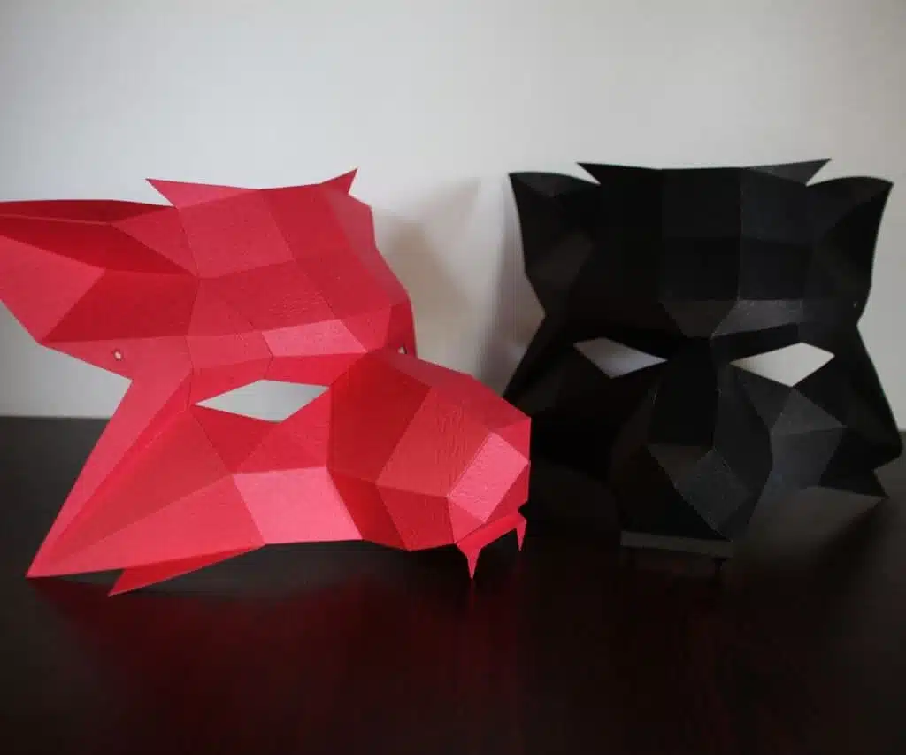 Papercraft Origami 3D-Wolfmaske in Rot