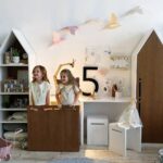 Papercraft flying birds in 3D origami