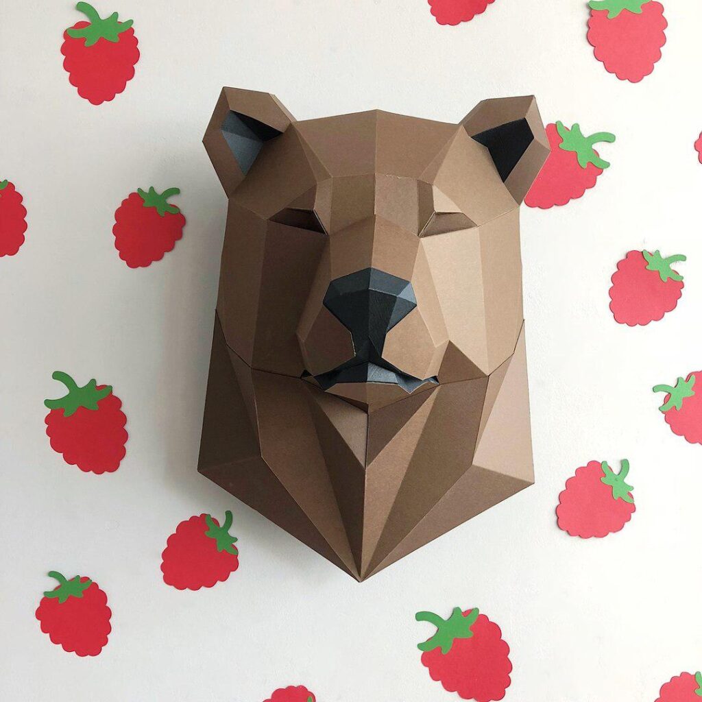 Papercraft bear head in origami 3D