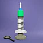 Papercraft de seringue médicale en origami 3D