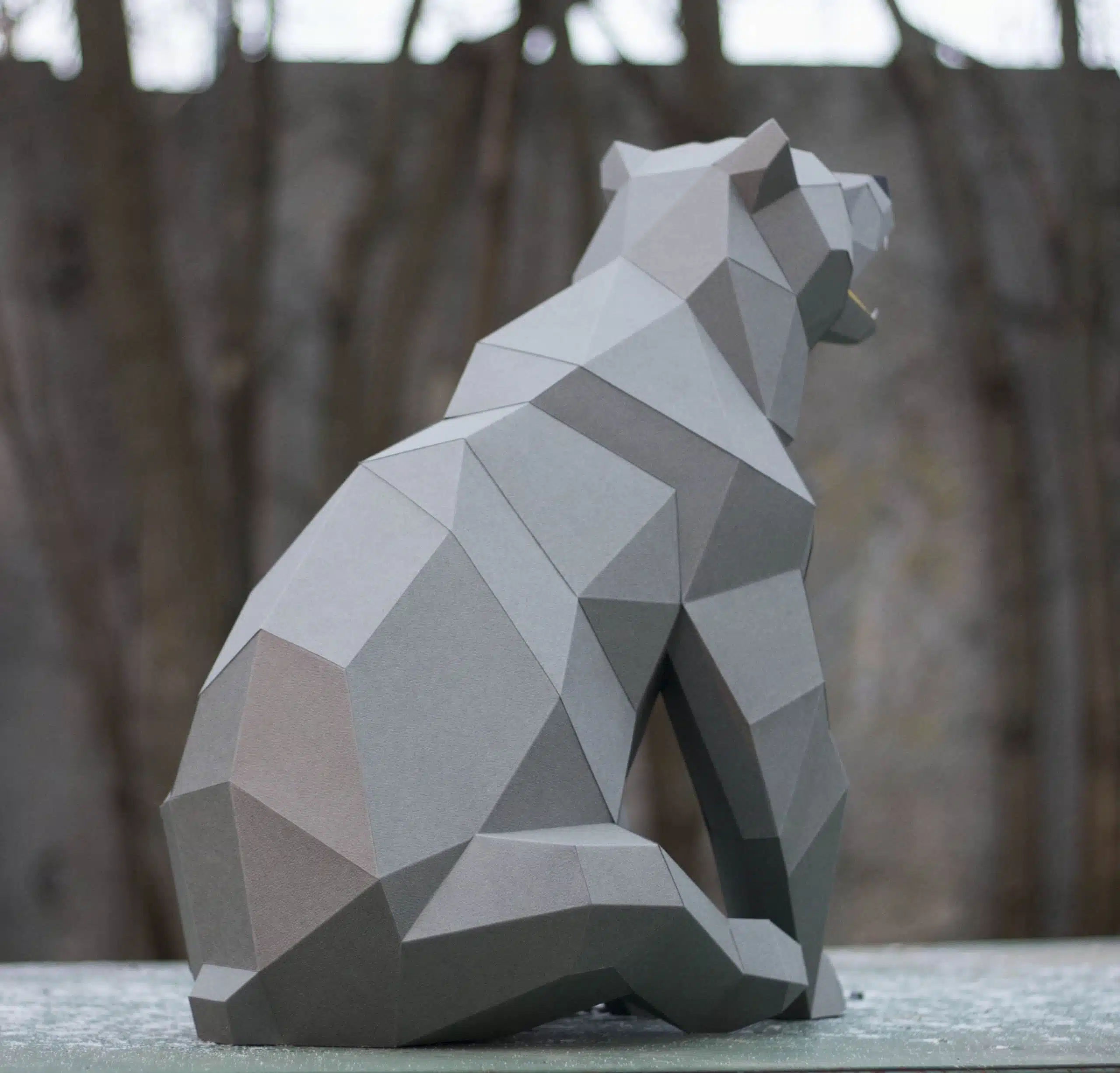 Brullende papieren beer in 3D-origami, weergave 5