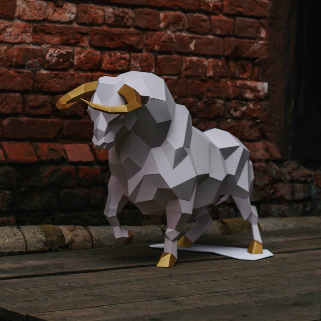 Papercraft of large bull in 3D origami