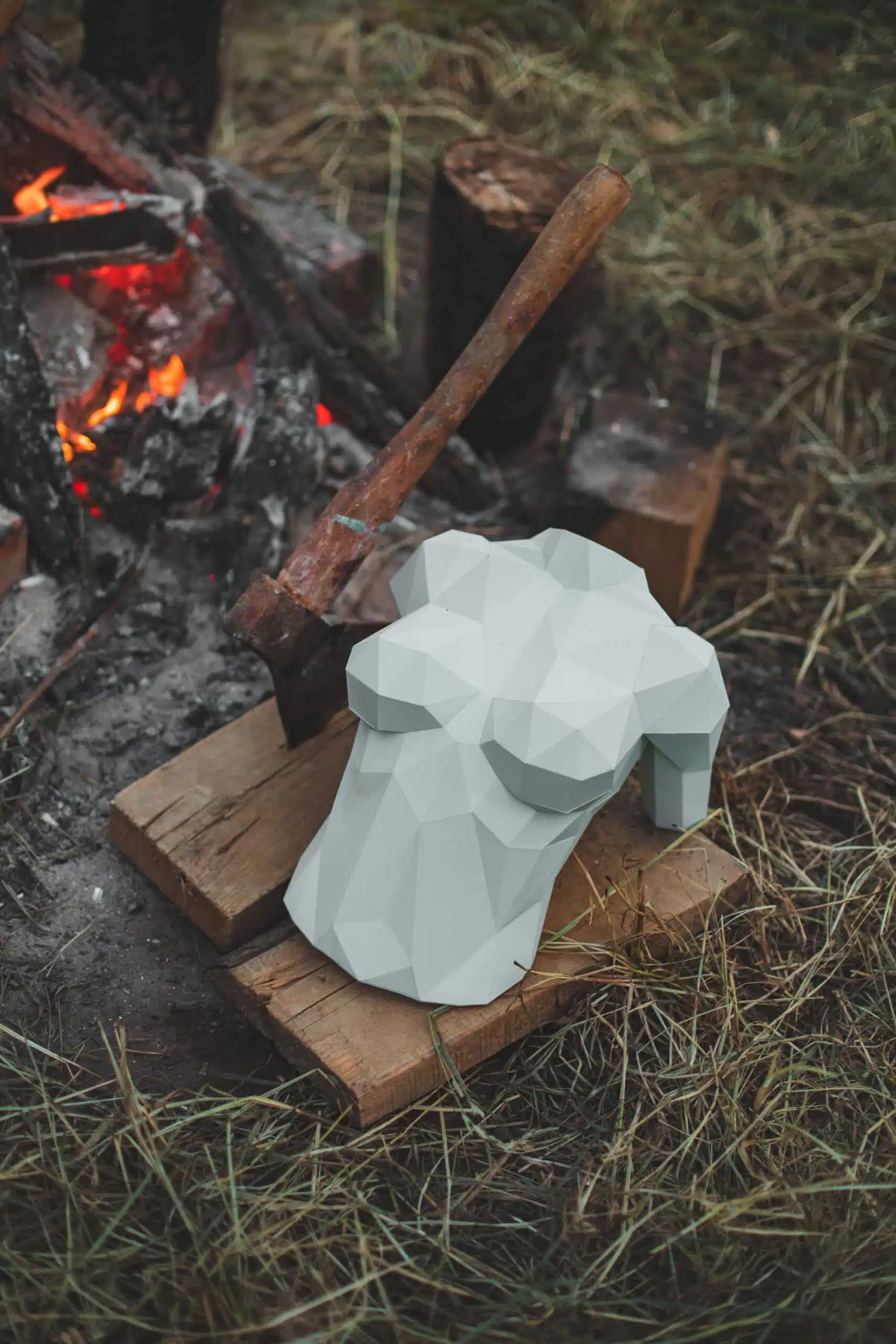 Escultura feminina em papercraft 3D – detalhe