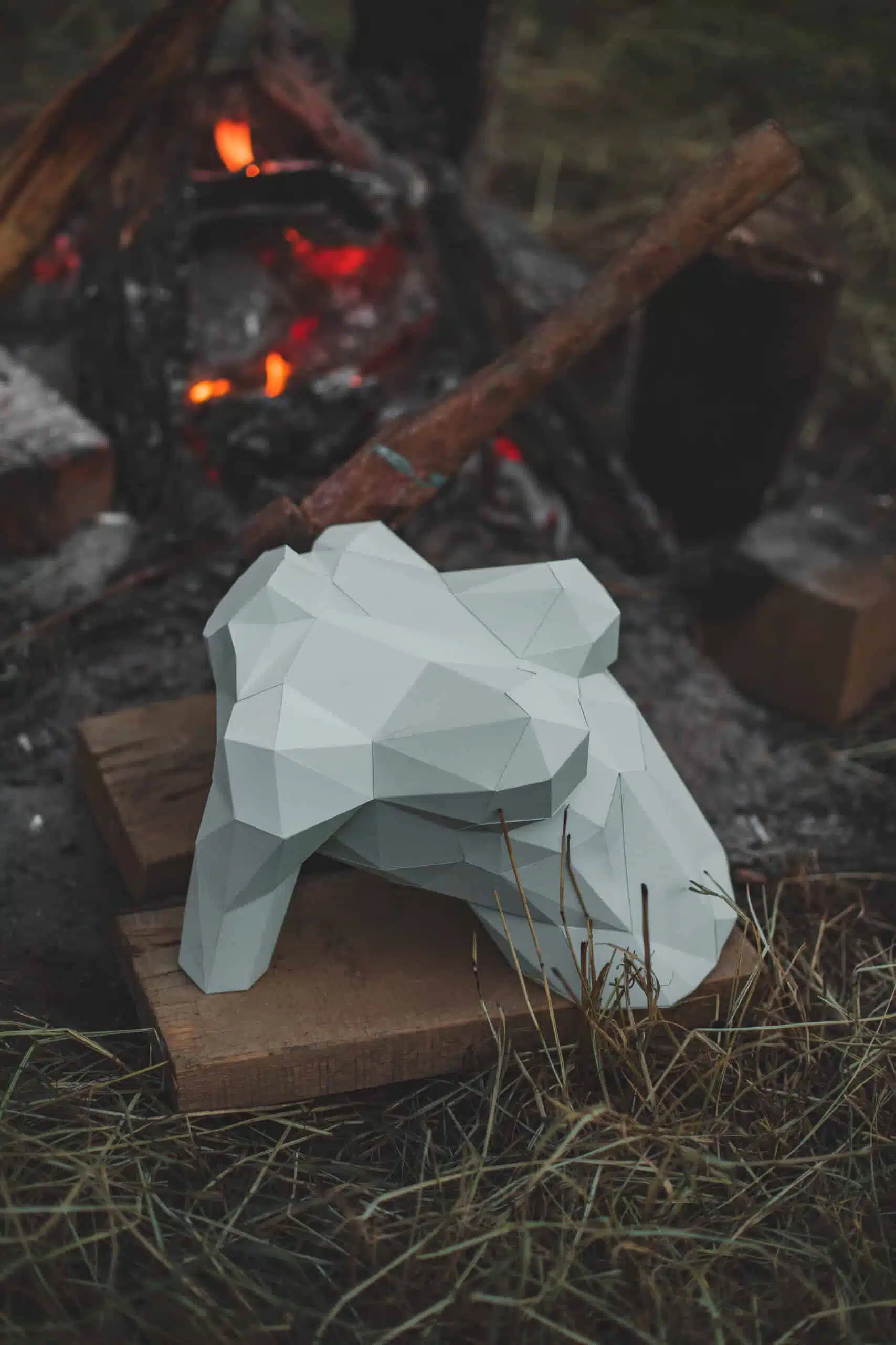Escultura feminina em papercraft 3D – montado