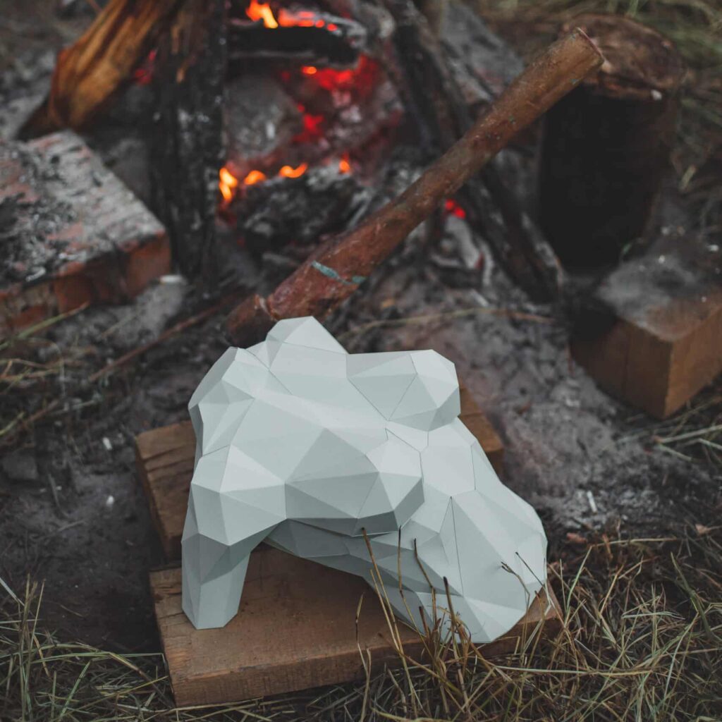 Papercraft de femme en origami 3D