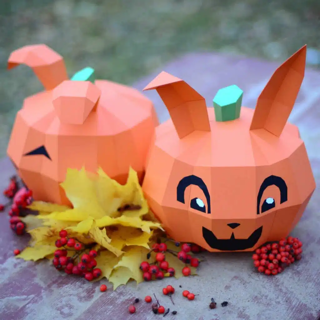 Niedlicher 3D-Papercraft Halloween-Kürbis mit Ohren