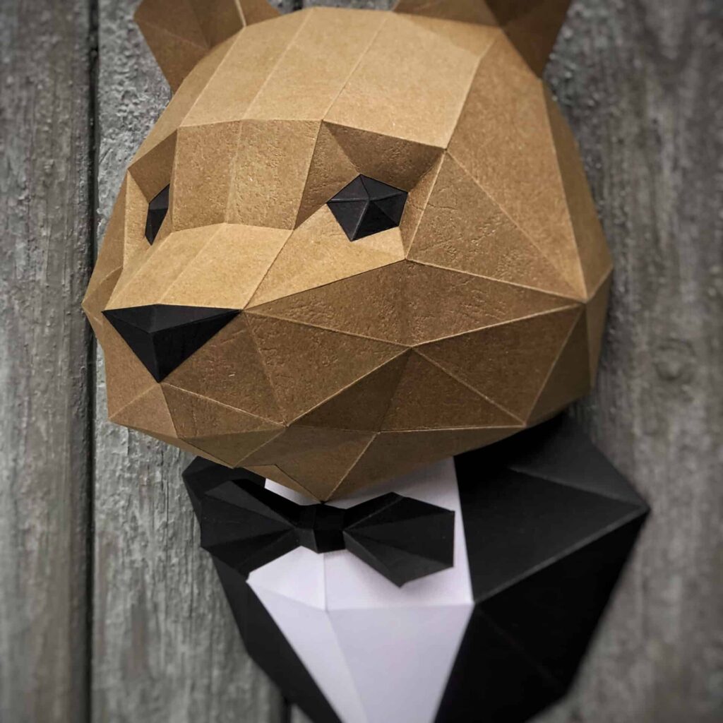 Papercraft de l'ours en costume en origami 3D