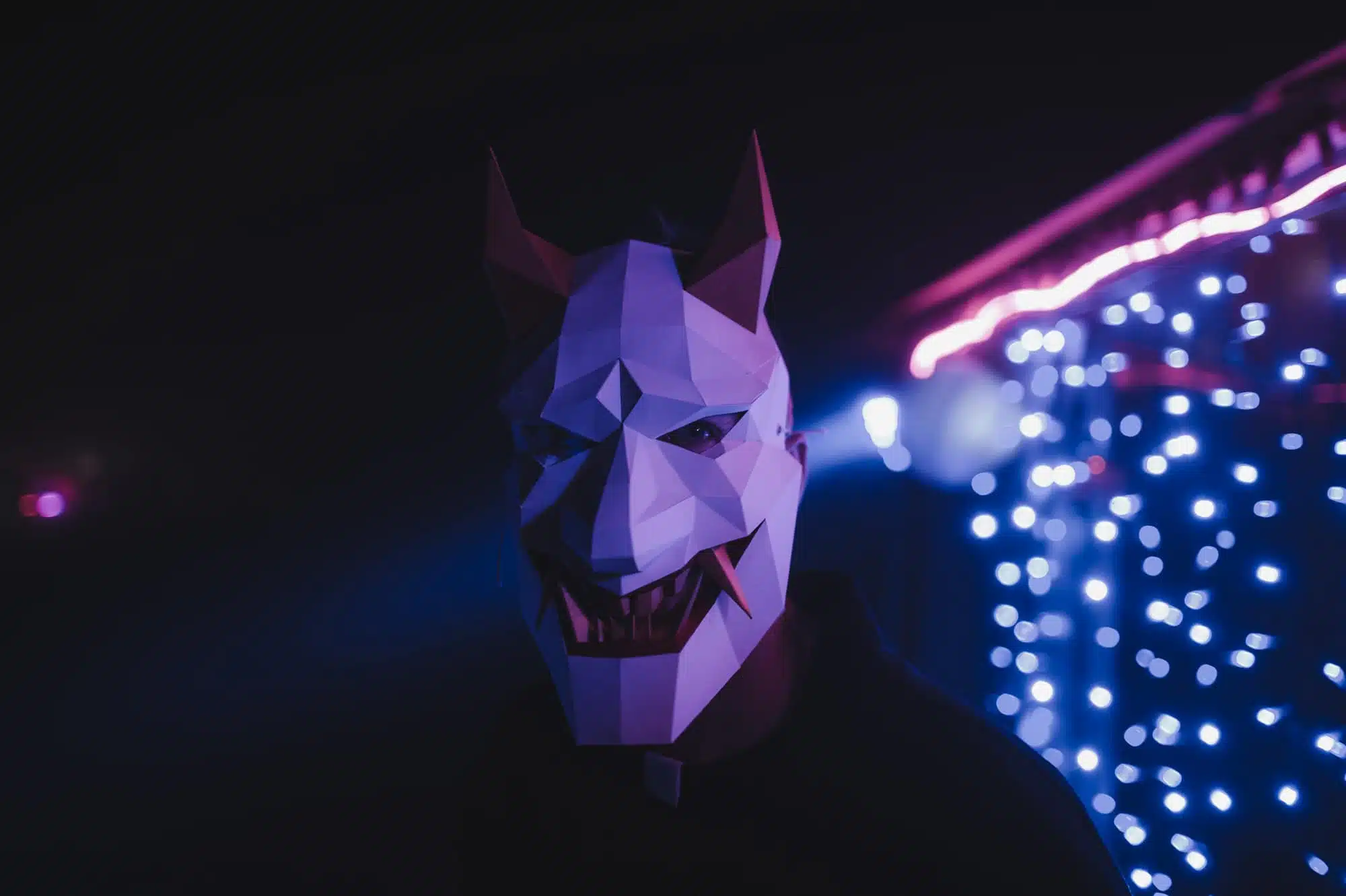 Oni demonenmasker in papercraft 3D, weergave 10