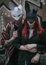 Zwart konijnenmasker in 3D-papercraft, weergave 9