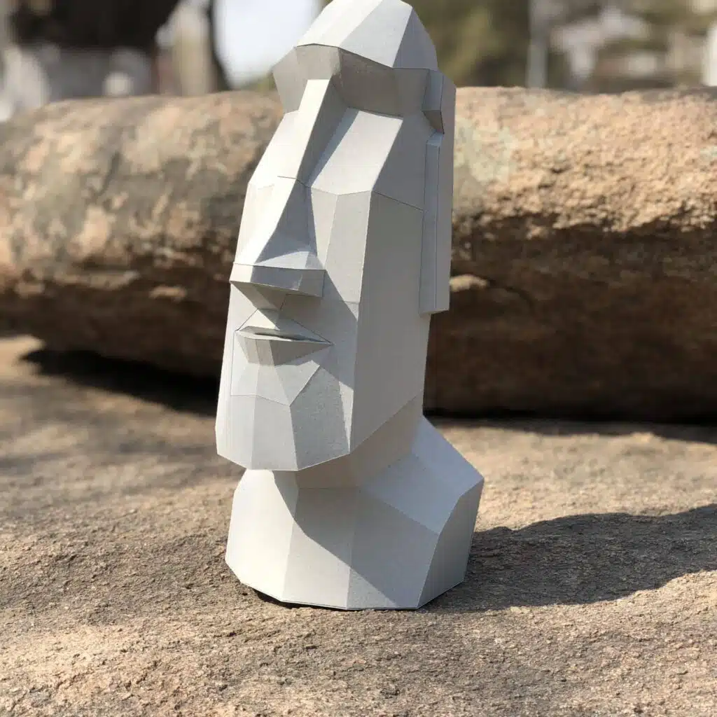 Tête de Moai en papercraft 3D