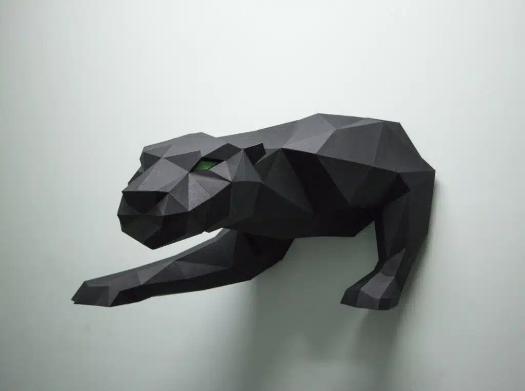 Panther als 3D-Papercraft, Ansicht 2